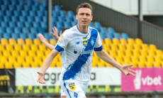 Клуб лидера сборной Казахстана готов купить бомбардира из Европы. Названа сумма