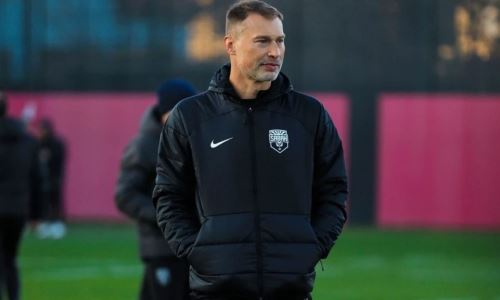 Клуб вратаря сборной Казахстана расстается с главным тренером