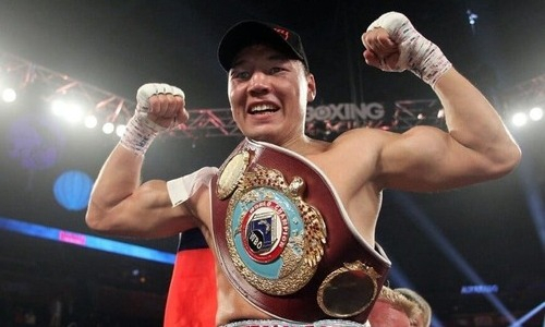 Экс-чемпион мира по боксу возобновил карьеру в 41 год