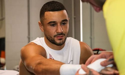 Непобежденный чемпион вызвал «сбежавшего» от Алимханулы нокаутера на титульный бой