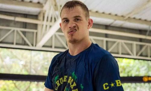 Создавший проблемы Рахмонову файтер «сменил» гражданство перед главным боем в UFC