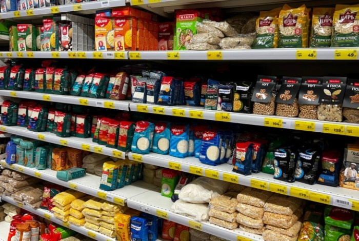 Витаминов — море, гречка и овсянка рядом не стоят: названа самая полезная крупа