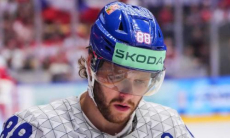 Действующий чемпион неожиданно проиграл на ЧМ-2025 по хоккею