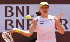Защита Игой Швёнтек титула «Ролан Гаррос» началась с разгрома