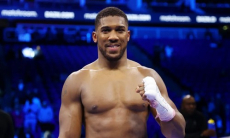 Энтони Джошуа подпишет контракт на три больших боя. Известны соперники