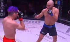 Боец из Казахстана побил бывшего чемпиона престижной лиги