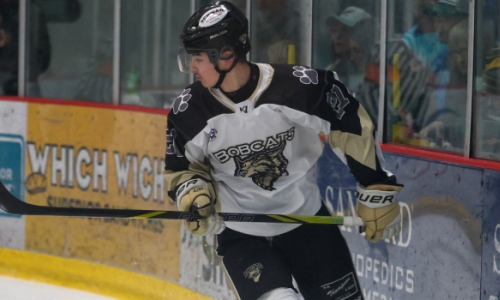 Ассистентский хет-трик казахстанца помог его клубу оформить разгром и выиграть дивизион заокеанской лиги