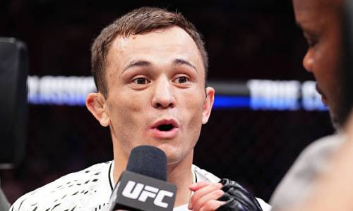 Казахстанец анонсировал следующий бой в UFC после быстрого нокаута