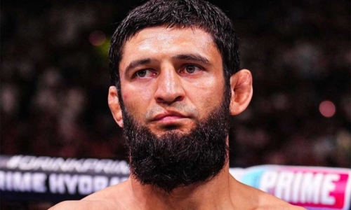 Досрочную победу «зафиксировали» в бою Хамзата Чимаева за титул чемпиона UFC