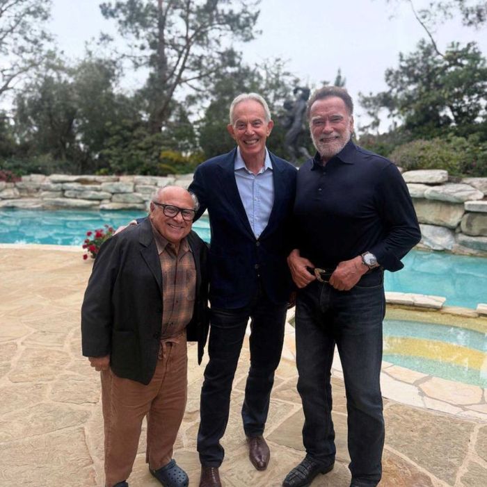 Близнецы. Арнольд Шварценеггер и Дэнни Де Вито воссоединились ради серьёзной миссии