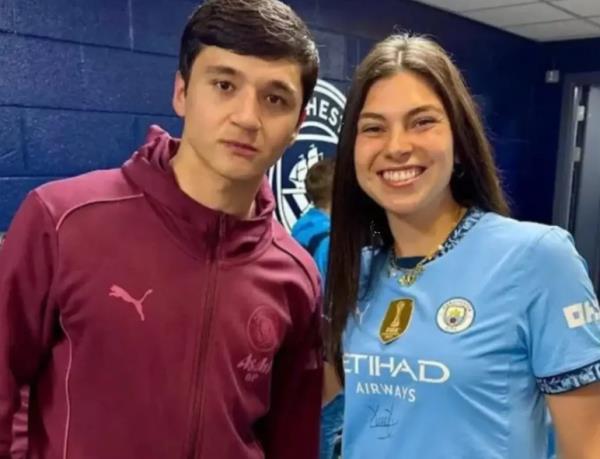 Хусанова после финала Кубка Англии заметили в компании известной блогерши. Фото