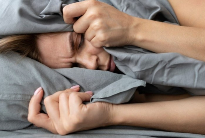 Штраф до 197 тысяч тенге — казахстанцам напомнили, что нельзя делать в подъездах