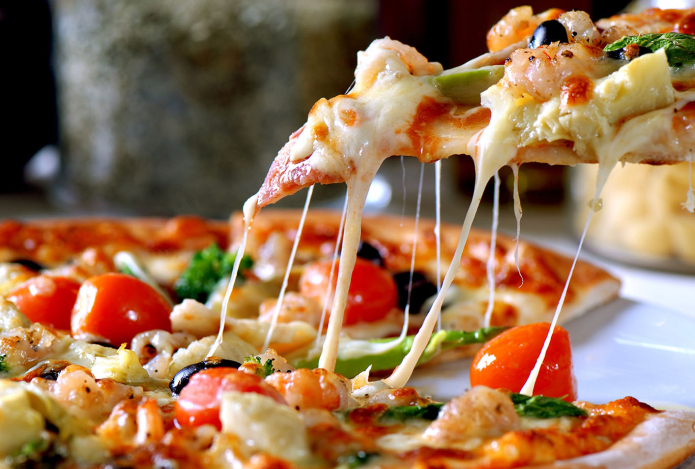 Ученые ответили, почему не стоит запрещать себе есть «вредные» продукты