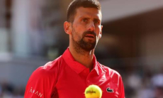 Новак Джокович спародировал Арину Соболенко на «Ролан Гаррос». Видео