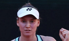 «Её мощь подавляет». Озвучен исход матча Елены Рыбакиной за полуфинал престижного турнира