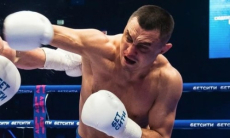 Ветеран ММА из Казахстана побил российского боксера в дебютном бою в профи