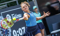 Сенсационным разгромом обернулся матч на турнире с участием Рыбакиной