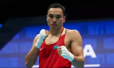 Титулованные боксеры сборной Казахстана проведут массовый дебют в профи. Подробности