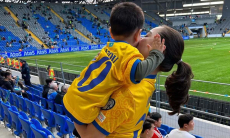 Супруга Рамазана Оразова раскрыла его зарплату в Дании