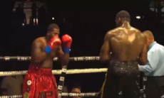 Нокаутом после избиения закончился бой Деонтея Уайлдера. Видео