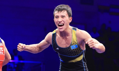 Казахстан завоевал три «золота» на старте чемпионата Азии по греко-римской борьбе