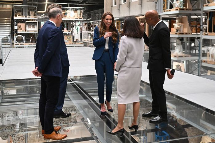 Кейт Миддлтон нарушила дресс-код и отказалась от кроссовок ради удобства. Фото