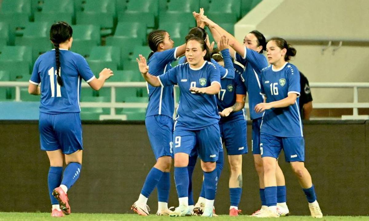 Узбекистан со счетом 4:0 победил в футбольном матче в Ташкенте