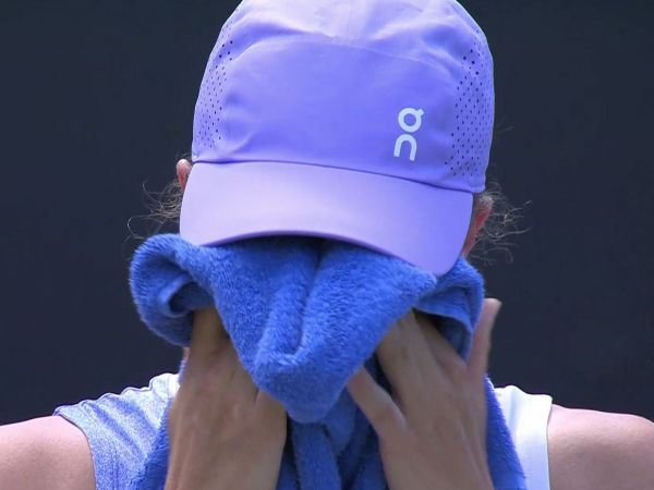 Ига Швёнтек потерпела фиаско в финале и расплакалась