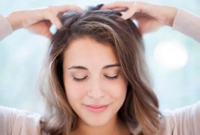 Этот простой способ поможет вам иметь густые и длинные волосы. Всего 15 минут в день