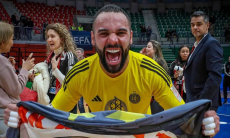 Лидер «Кайрата» ушел к действующему победителю Лиги Чемпионов