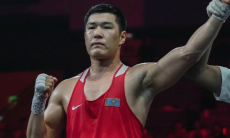 Чемпион мира из Казахстана учинил разгром с нокдауном и вышел в финал Кубка мира