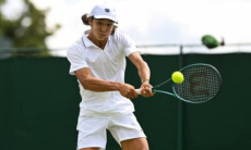 Громкой сенсацией закончился матч восходящей звезды тенниса из Казахстана на Уимблдоне