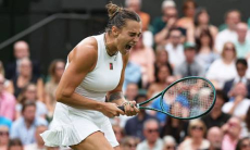 Камбэком обернулся матч Арины Соболенко за полуфинал Уимблдона-2025