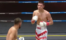 Казахстанский чемпион удивил в дебютном бою в профи