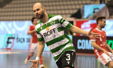 Звёздный форвард удивил выбором нового клуба после запрета играть за сборную Казахстана