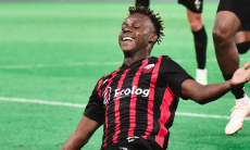 Сенсацией с двумя удалениями обернулся матч Лиги Чемпионов