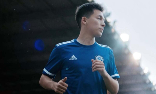 Чемпион Казахстана официально перешел в титулованный клуб