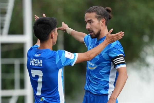 Они были первыми и пока единственными. Уникальные легионеры в истории КПЛ