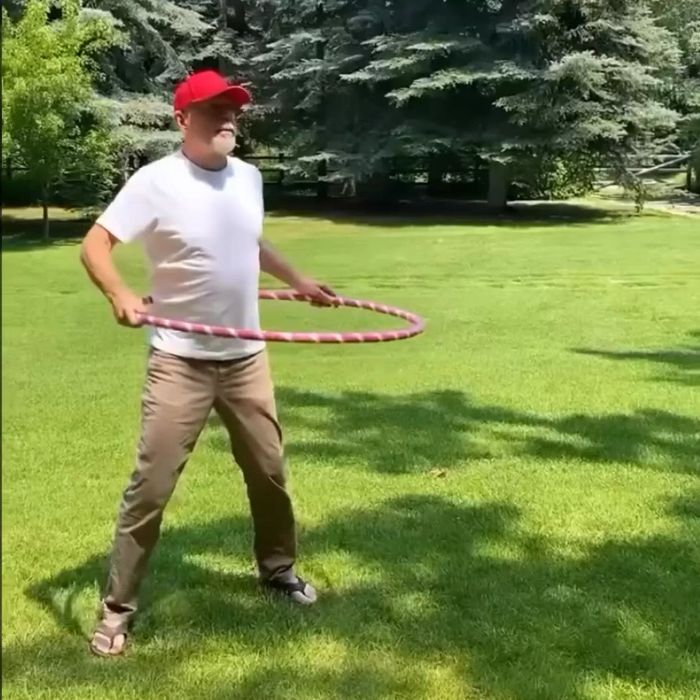 Брюс Уиллис опроверг новости о том, что его состояние резко ухудшилось. Фото