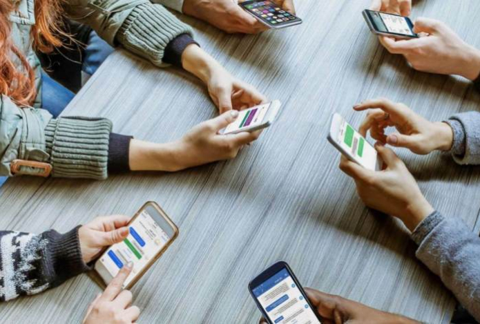 Узнай, сколько лет ты теряешь из‑за телефона — онлайн‑тест покажет правду