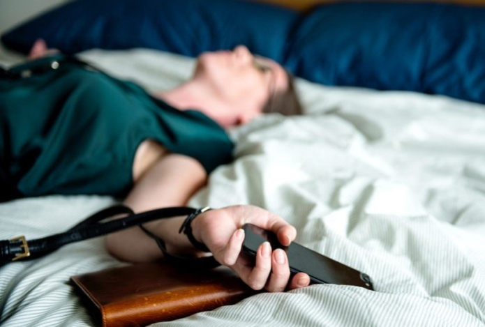 Сомнолог назвала ошибку, которую совершают миллионы людей каждое утро