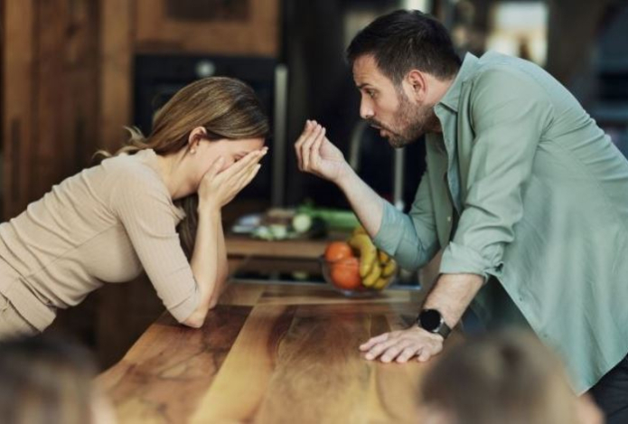 Бытовые мелочи, которые уничтожают брак. Что чаще всего разрушает молодые отношения