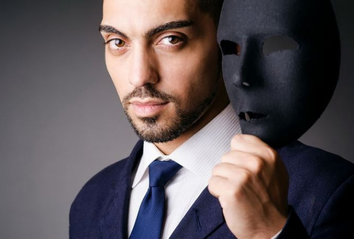 Как можно вычислить маньяка по глазам