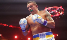 Названы два боксера, способные победить Александра Усика