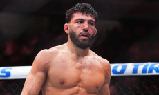 Арман Царукяна «отправили» в нокаут