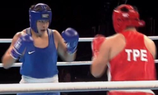 Казахстан нокаутом выиграл бой за финал исторического чемпионата Азии по боксу