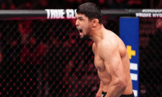 Отменен поединок узбекистанского бойца в UFC