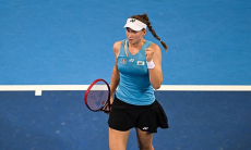 Елена Рыбакина сорвала овации поклонников своими новыми фото