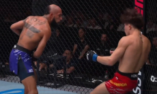 Победивший двух казахстанцев боец UFC брутально нокаутировал непобежденного британца. Видео