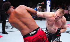 Судьи решили исход боя Сергея Павловича в UFC
